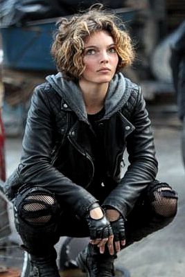 Camren Bicondova