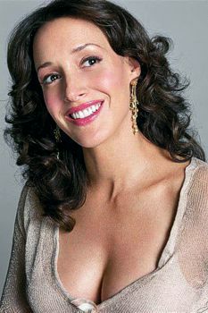 Jennifer Beals