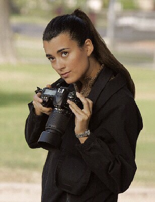 Cote de Pablo as Pilar de la Calva Hannah's eyes were on the photo