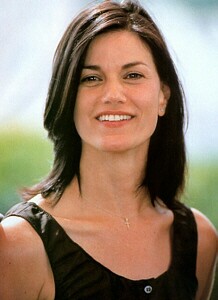 Linda
                  Fiorentino